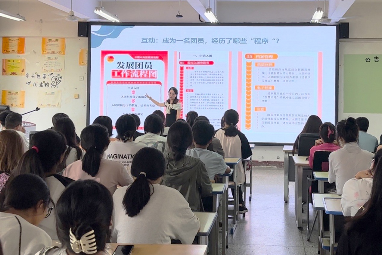 徐生院动物工程学院多举措助力新生入学教育